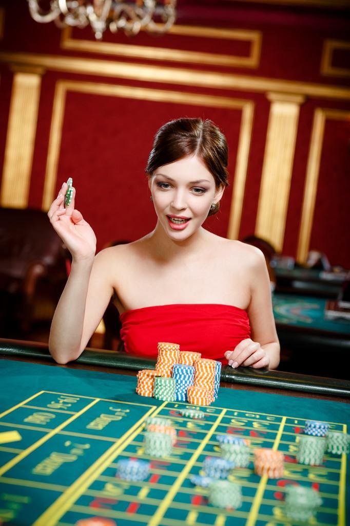bosdolar mobile app showing live-dealer blackjack table on Android phone screen