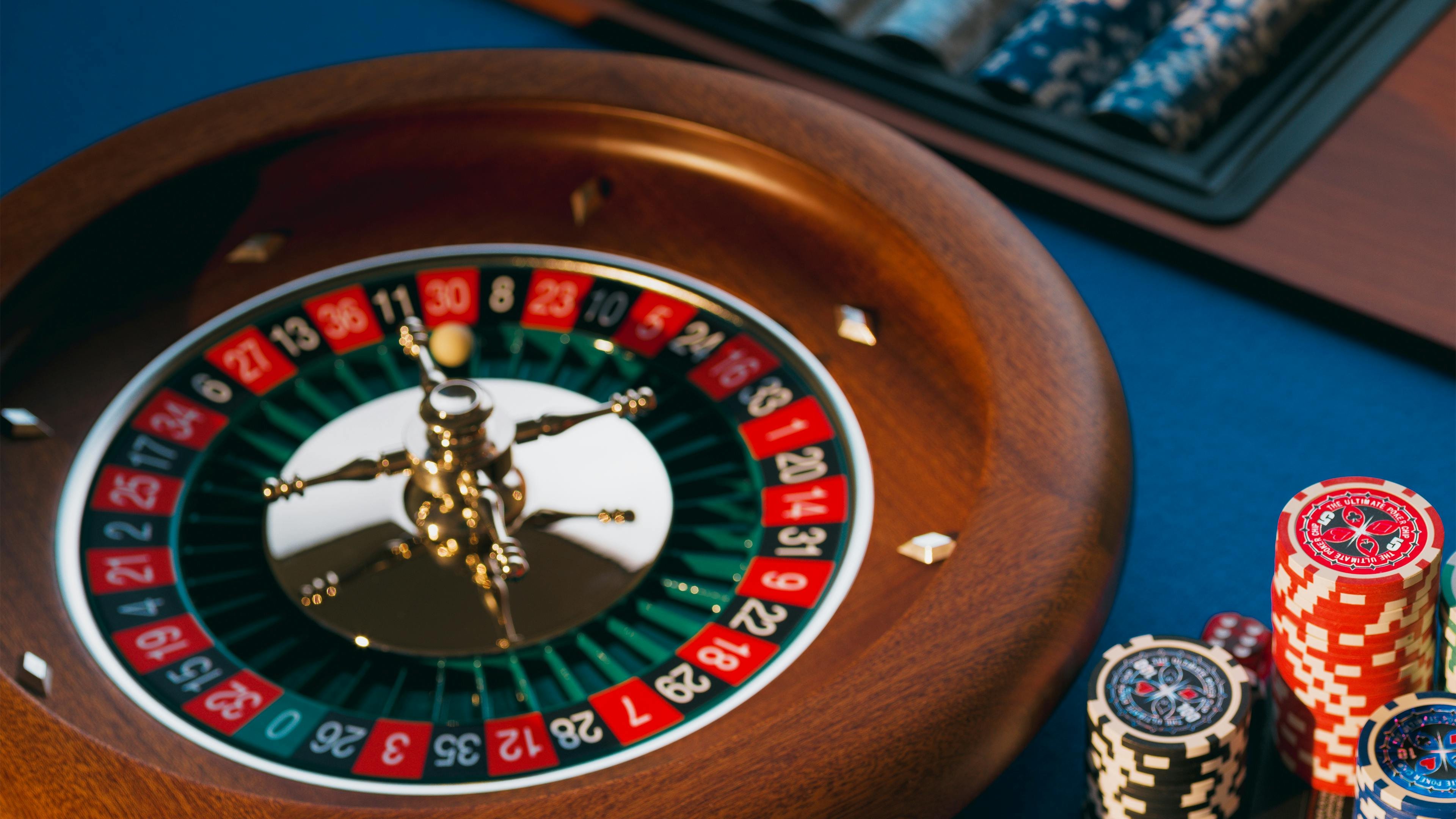 Mobile app interface showing sports and casino menus